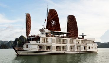 Khám phá Hạ Long trên du thuyền Cozy 4 sao 2 Ngày 1 Đêm