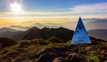 TREKKING TOUR LÙNG CÚNG 2 NGÀY 1 ĐÊM